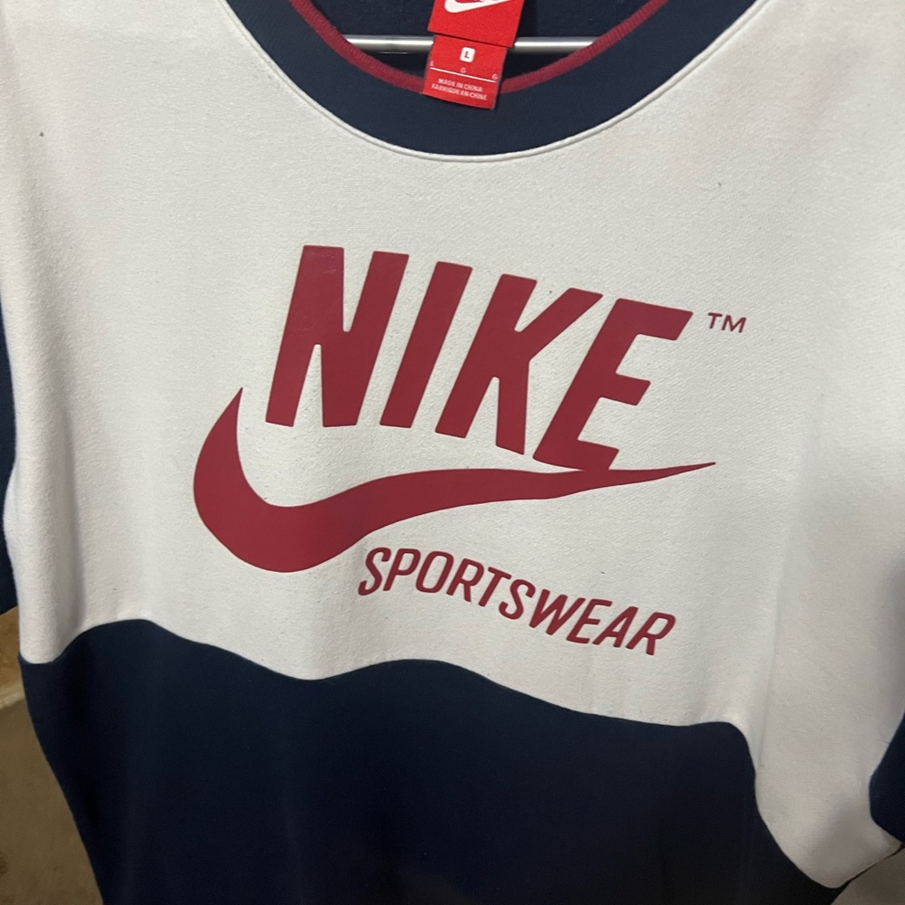 Nike shirt sweater